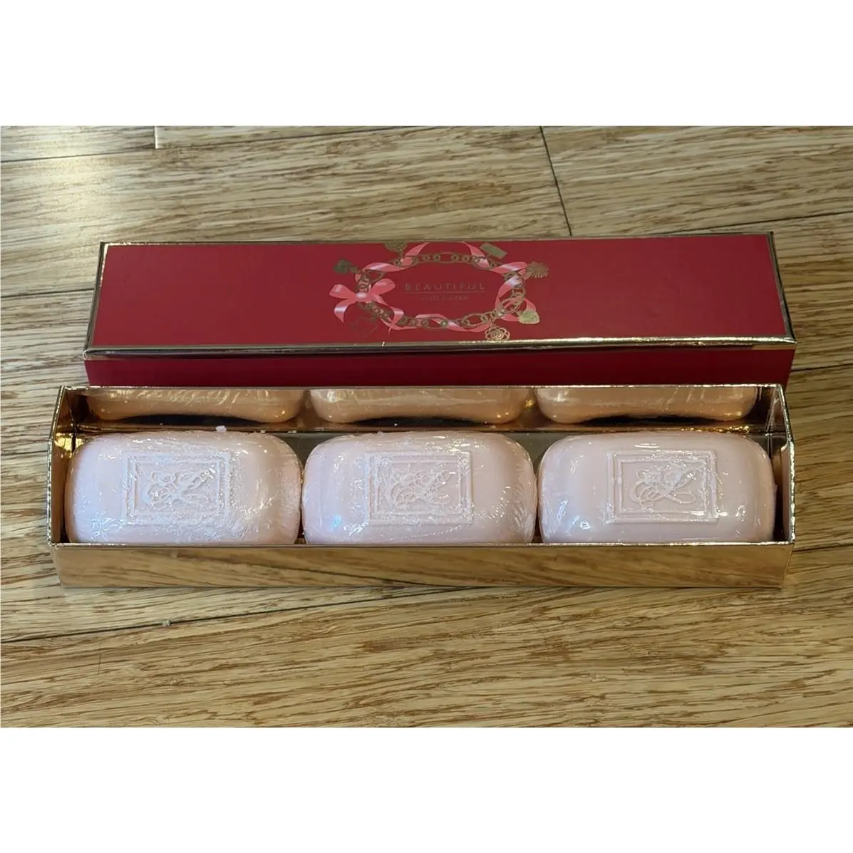 Estée Lauder Beautiful Perfumed Soap Bar Gift Set 3 x 4 oz Luxury Soap