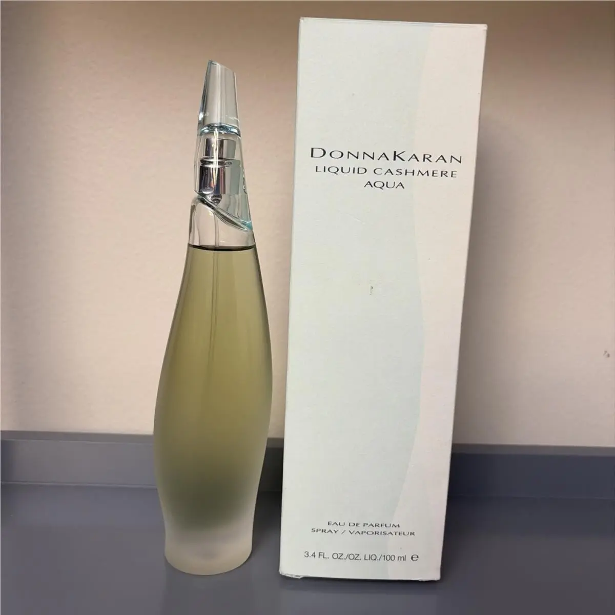 Donna Karan Liquid Cashmere Aqua 3.4oz/100ml Eau De Parfum Spray