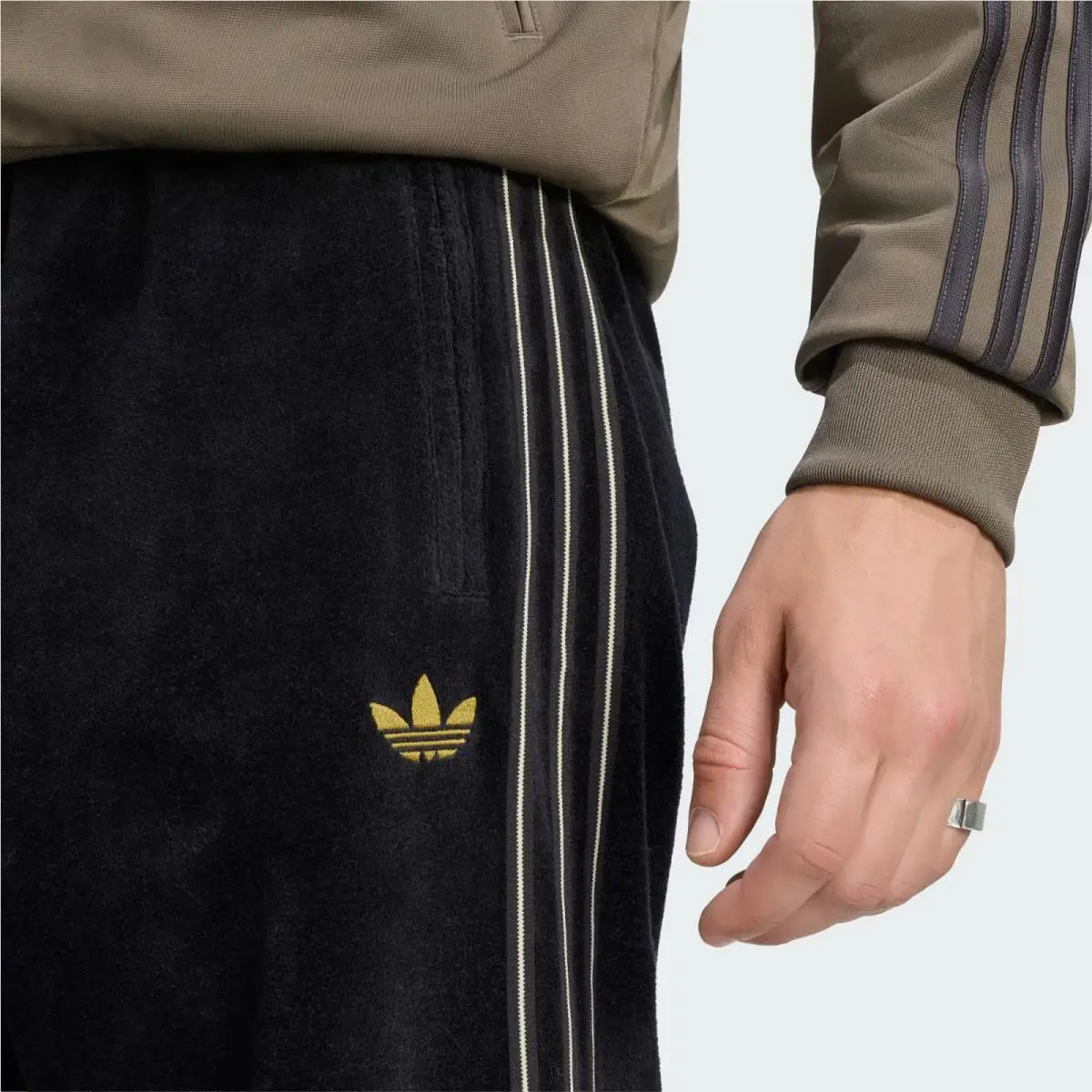 Adidas clothing - adidas Originals - Originals - KS4100 - Black 10