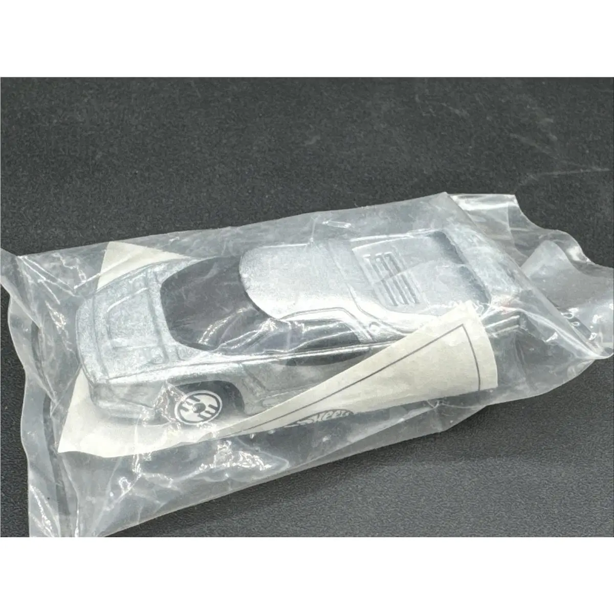a 1991 Vintage Hot Wheels Gray Vector Avtech WX-3 1 Of 500 Silver Bag wx3