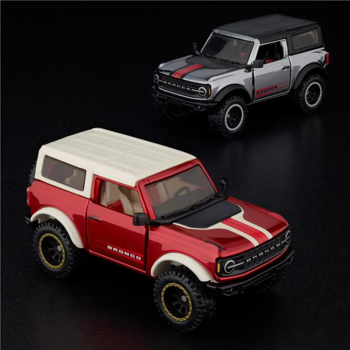 1:64 Hot Wheels 2026 Limited Ed Rlc 2021 Ford Bronco Chase 3418 w/ Red Version