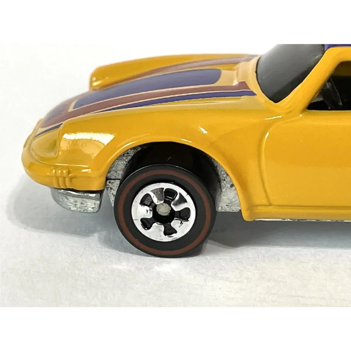 Hot Wheels “custom Restored” 1974 Porsche Carrera P-911 Redline Race Yellow