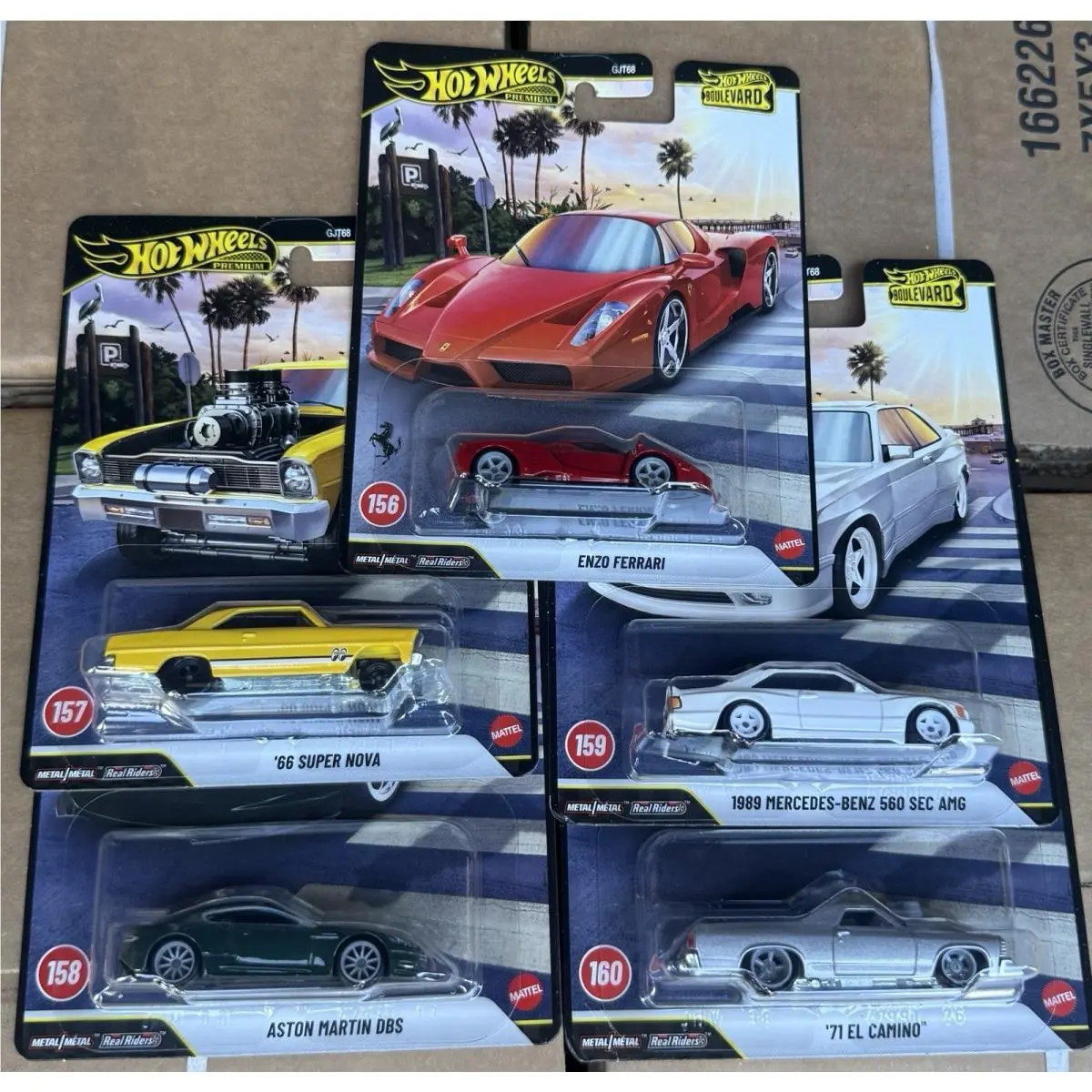 2026 Hot Wheels Boulevard J Enzo Ferrari W/set of 5 In Hand