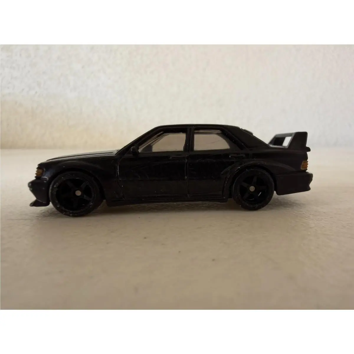 Hot Wheels Mercedes-benz Diecast Car Black Rear Wing Sedan Model CJ6