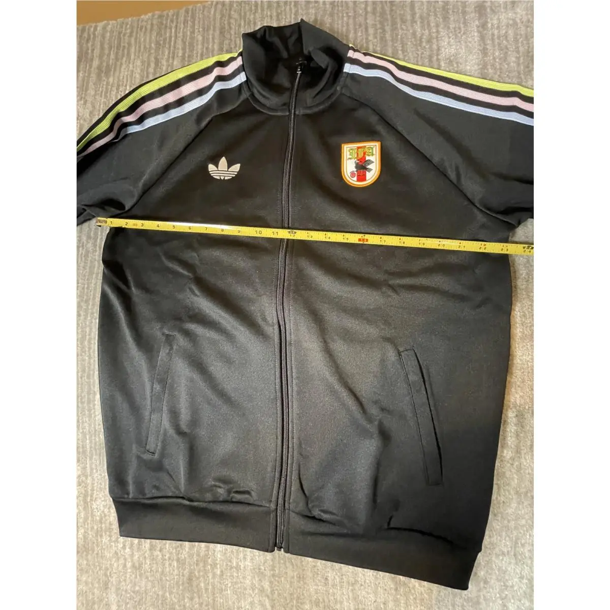 Adidas clothing - Black 6