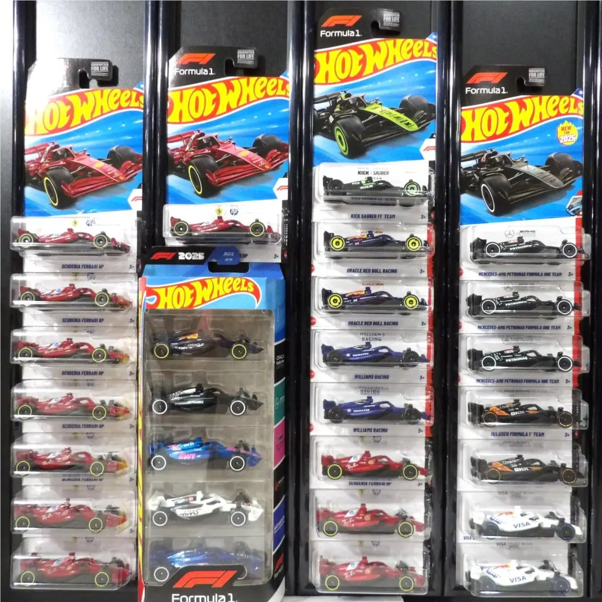 Hot Wheels F1 Racing Ferrari Red Bull Visa Mclaren Mercedes Sauber 28 Cars