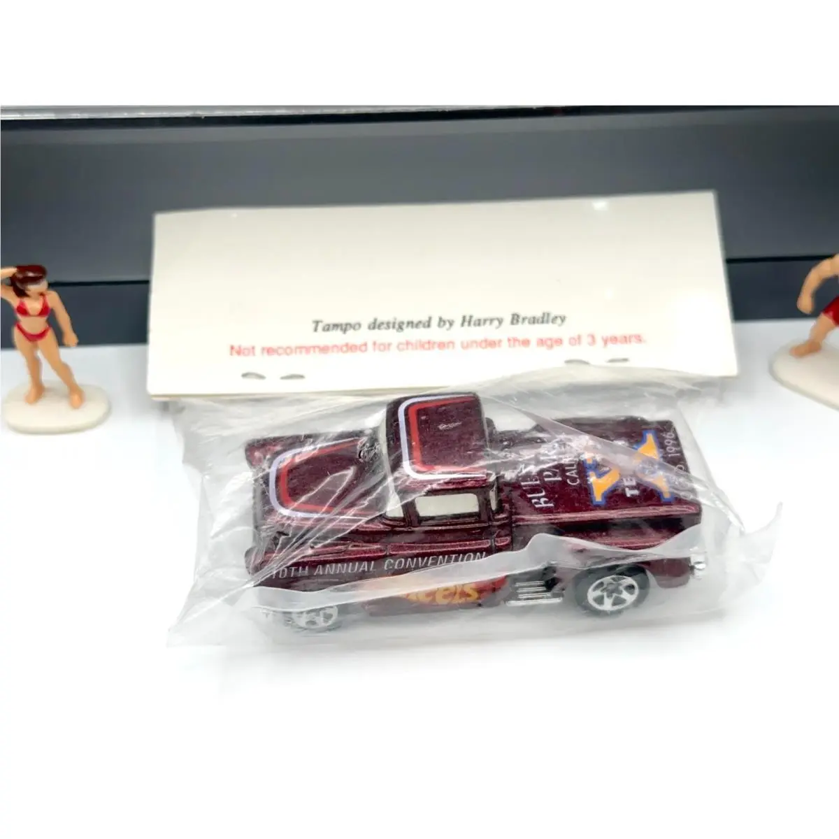 Hot Wheels Special Edition Convention Car `56 Flashsider Buena Park Bag