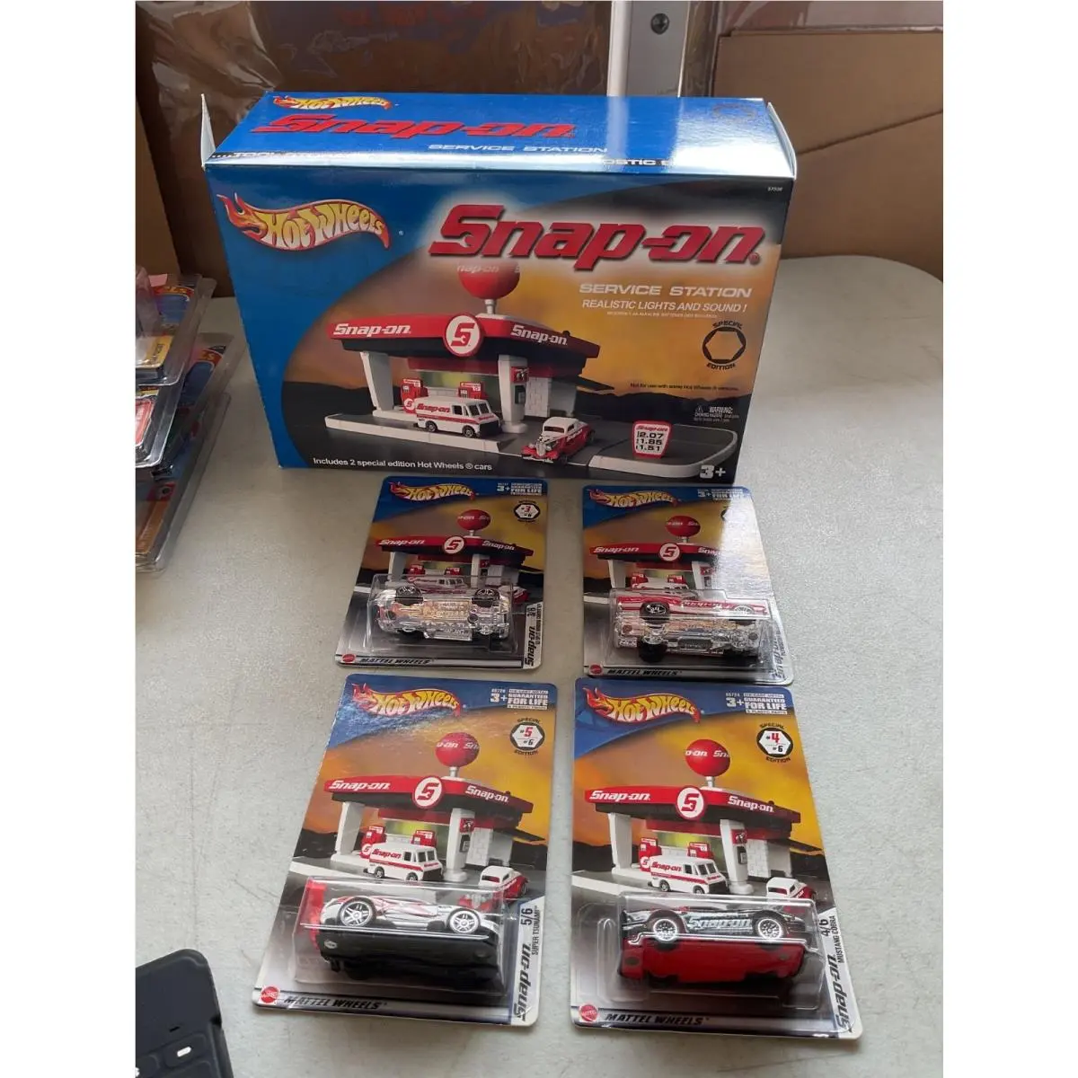 Hot Wheels Snap-on Service Station Complete Play Set W/ Cars 1-6 Open But