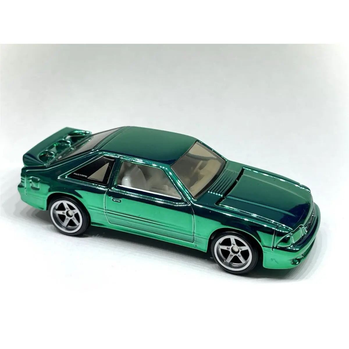 Hot Wheels 1993 Ford Mustang Cobra R Spectraflame Green - Custom Made ⬜