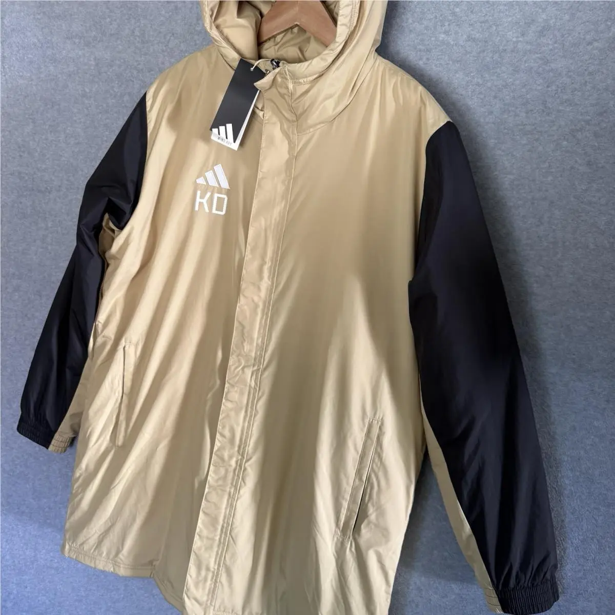 Adidas clothing - Adidas HT6465 - HT6465 - Beige (UPC: 192616057230) 1
