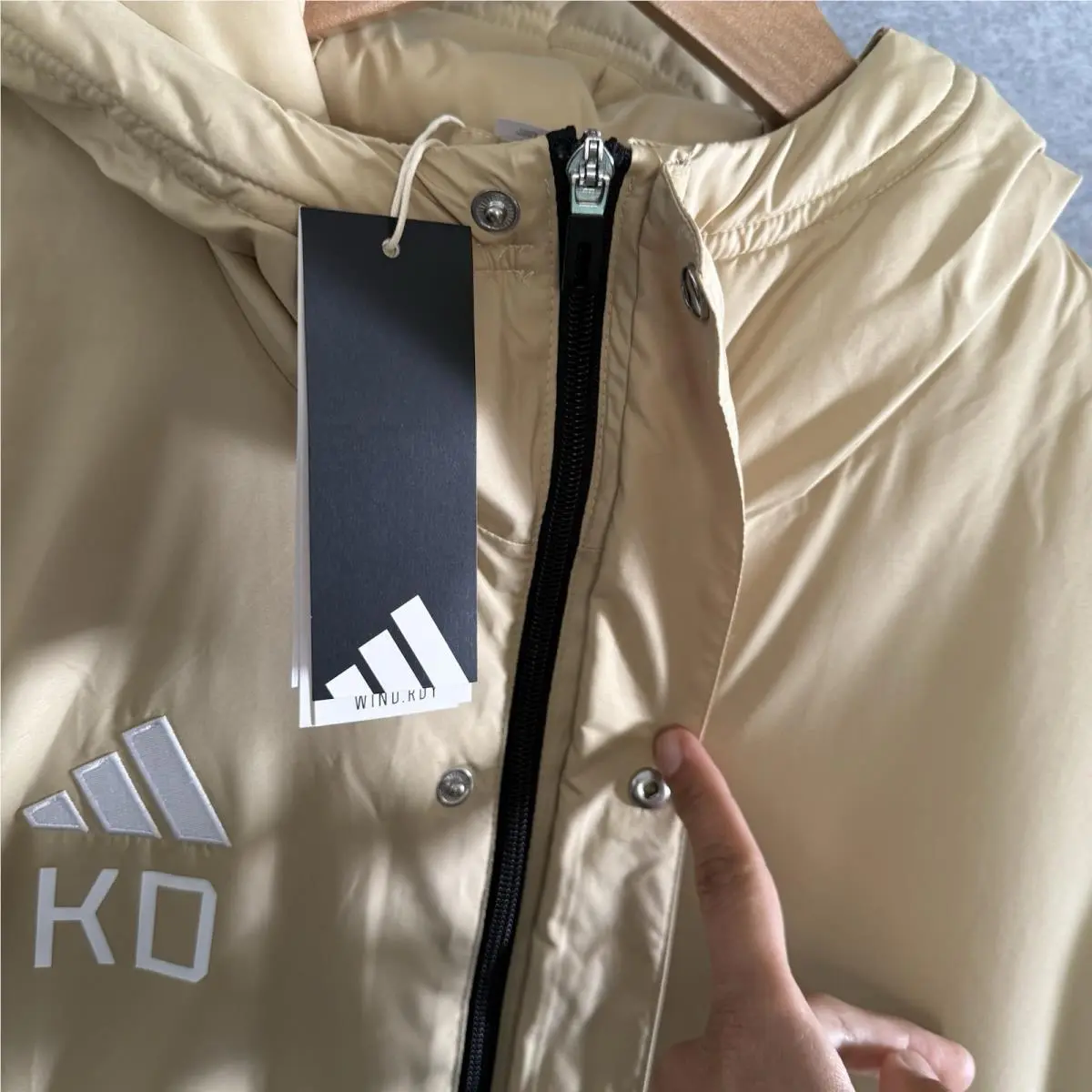 Adidas clothing - Adidas HT6465 - HT6465 - Beige (UPC: 192616057230) 5