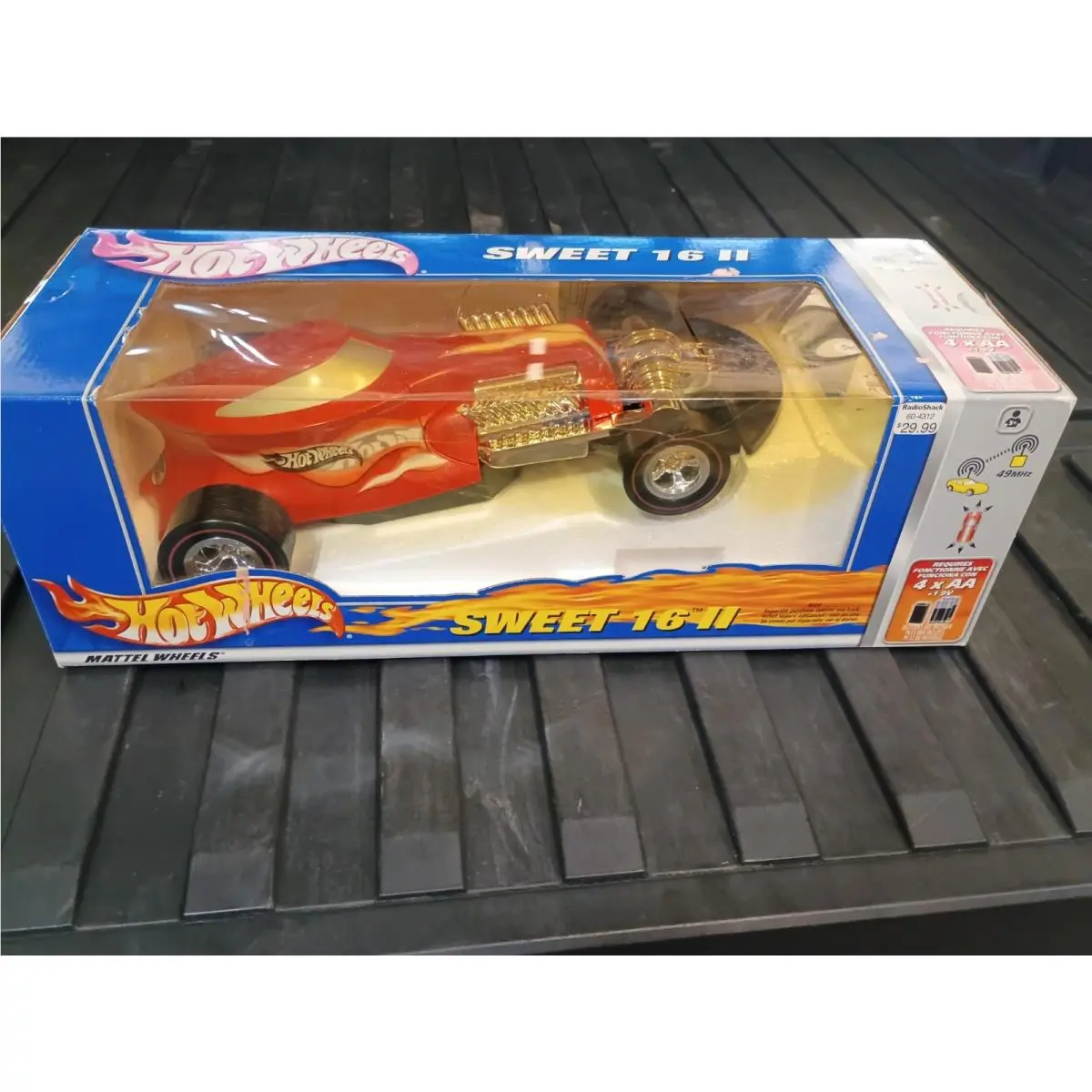 2002 Hot Wheels Sweet 16 II RC Car Batteries Rqd Box Discoloration/damaged