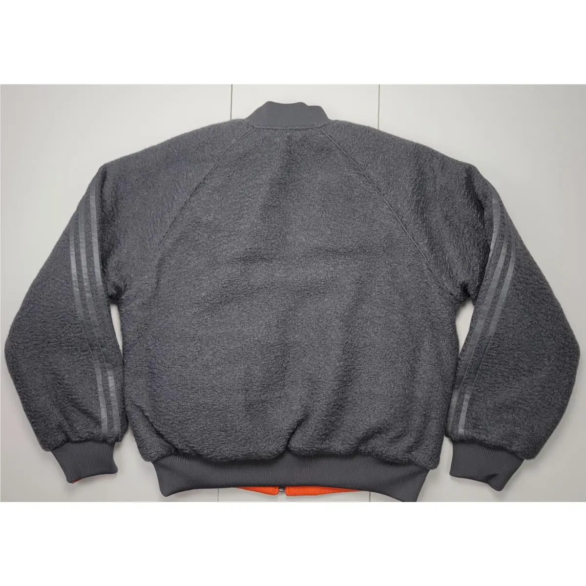 Adidas clothing - KR7618 - KR7618 - Gray, Orange 1
