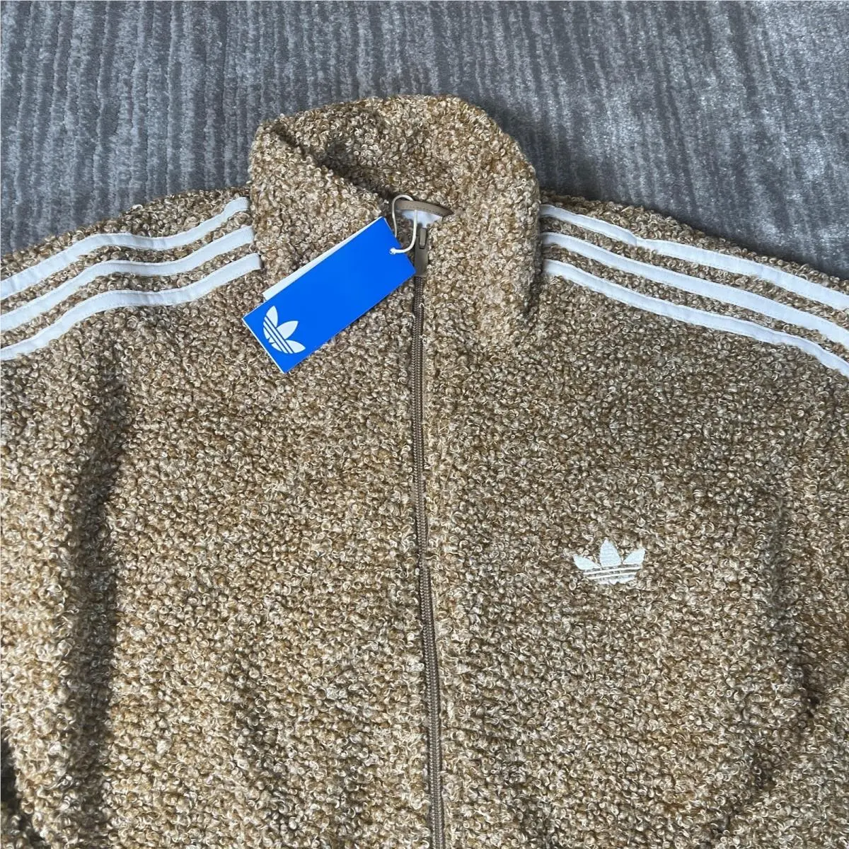 Adidas clothing - adidas Boucle FB TT - Boucle - Beige 3