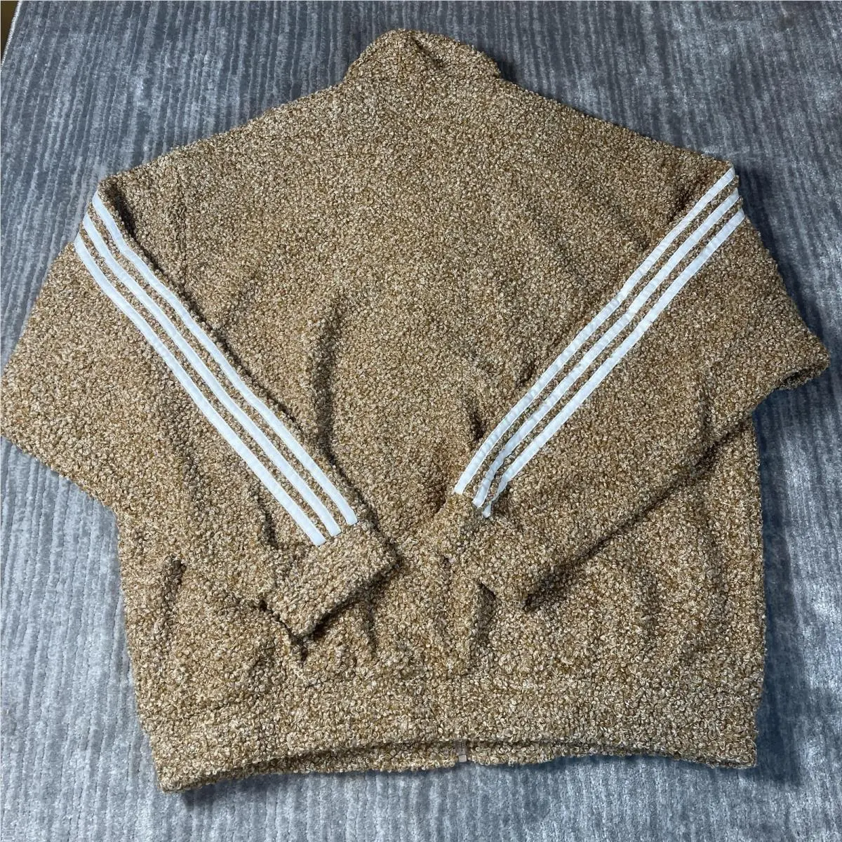 Adidas clothing - adidas Boucle FB TT - Boucle - Beige 6