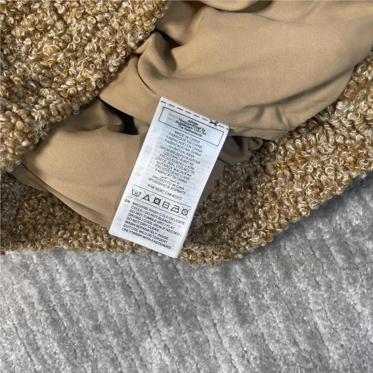 Adidas clothing - adidas Boucle FB TT - Boucle - Beige 7