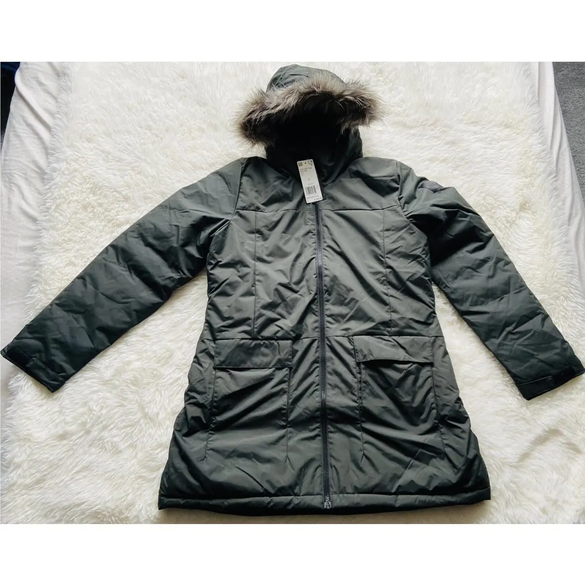 Adidas clothing - adidas - Earth (UPC: 192609358702) 0