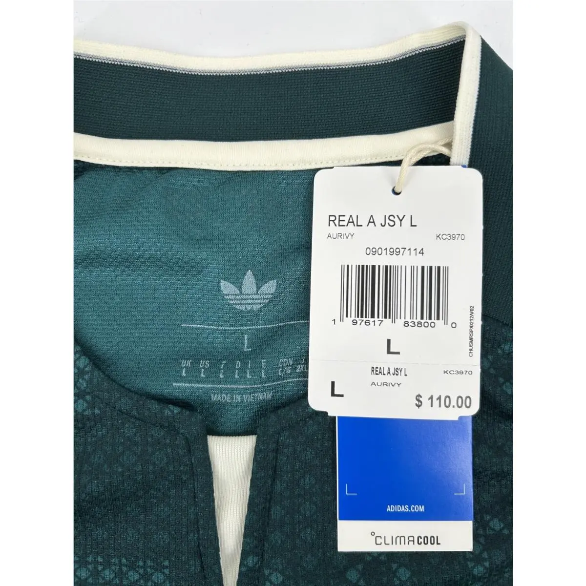 Adidas clothing - 0901997114 KC3970 - 0901997114 KC3970 - Green (UPC: 197617838000) 0