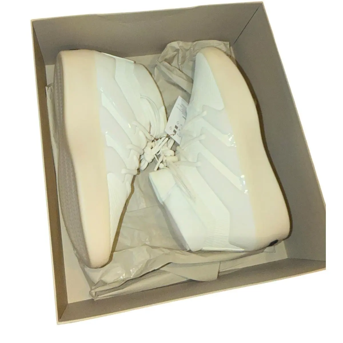 Adidas shoes - Athletics 1 Basketball - Athletics Basketball - White 0