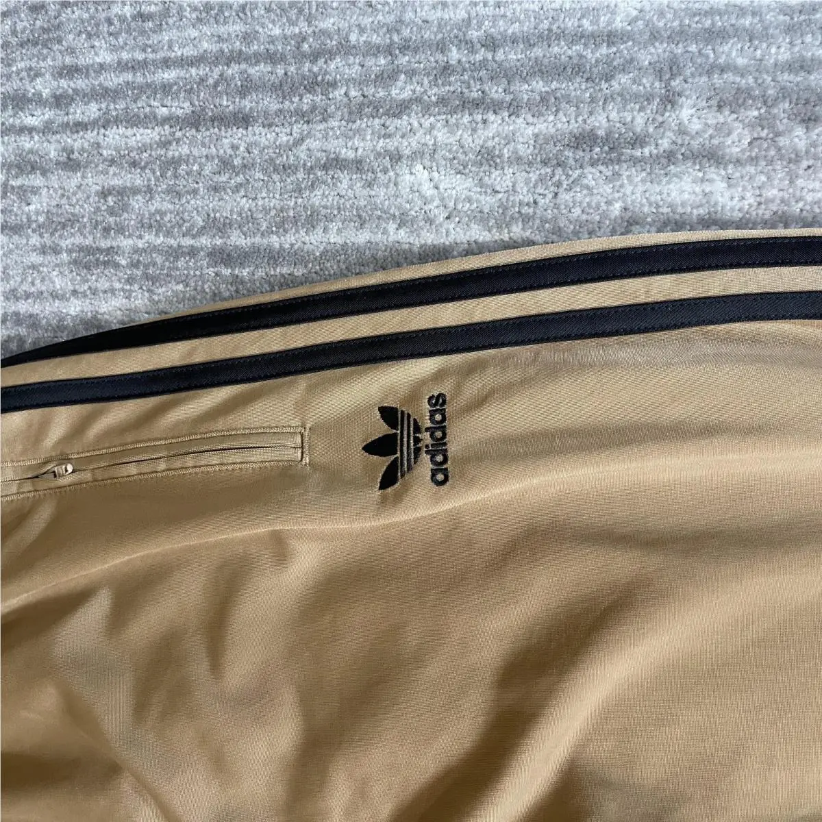 Adidas clothing - Beige 12