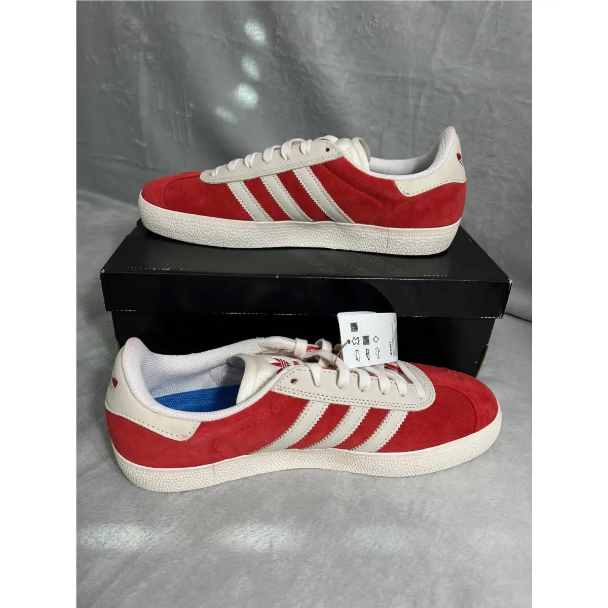 Adidas shoes - adidas Gazelle - Gazelle - JP5861 - Red 1