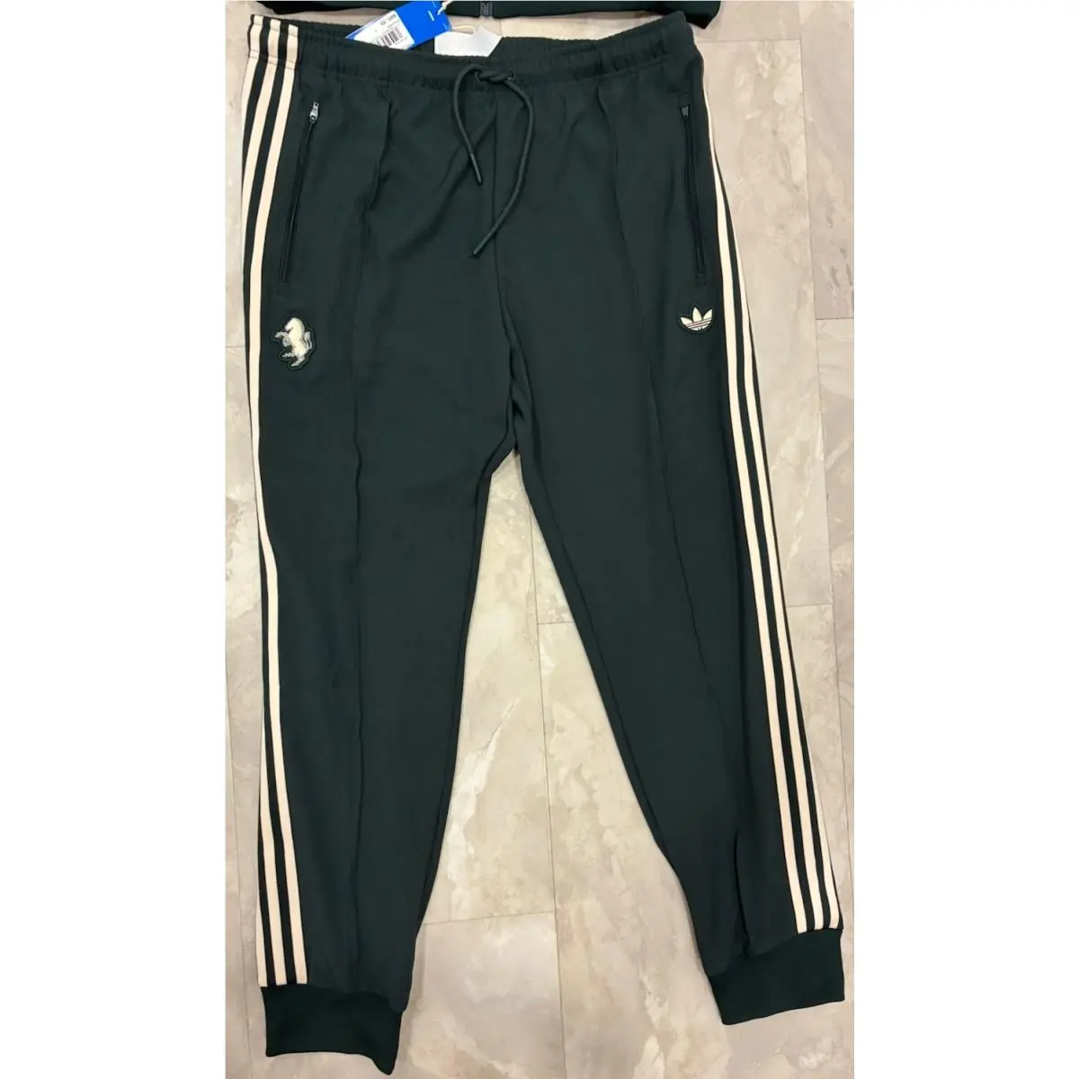 Adidas clothing - Green 3