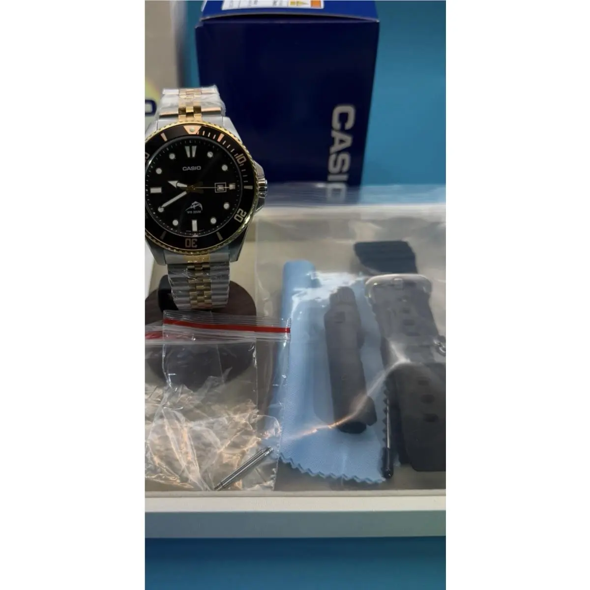 Casio Duro Marlin MDV-106G Gold/black Premium 2-Strap Bundle