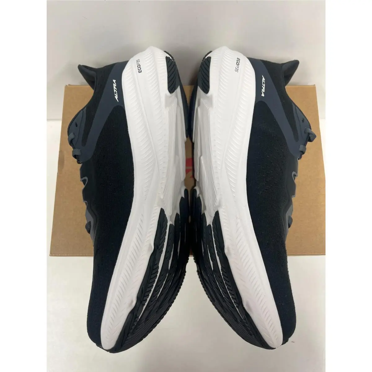 Altra shoes - Altra Experience Flow 2 - Experience Flow - Black/White (010) 10