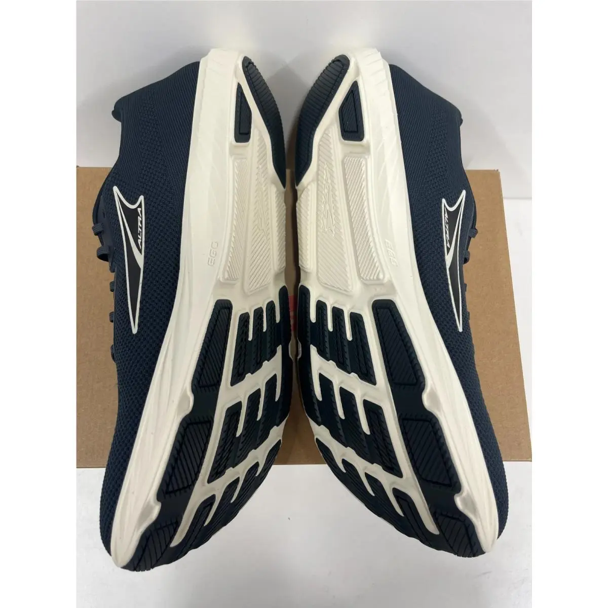 Altra shoes - Altra Escalante 4 - Escalante - Black/White (010) 3