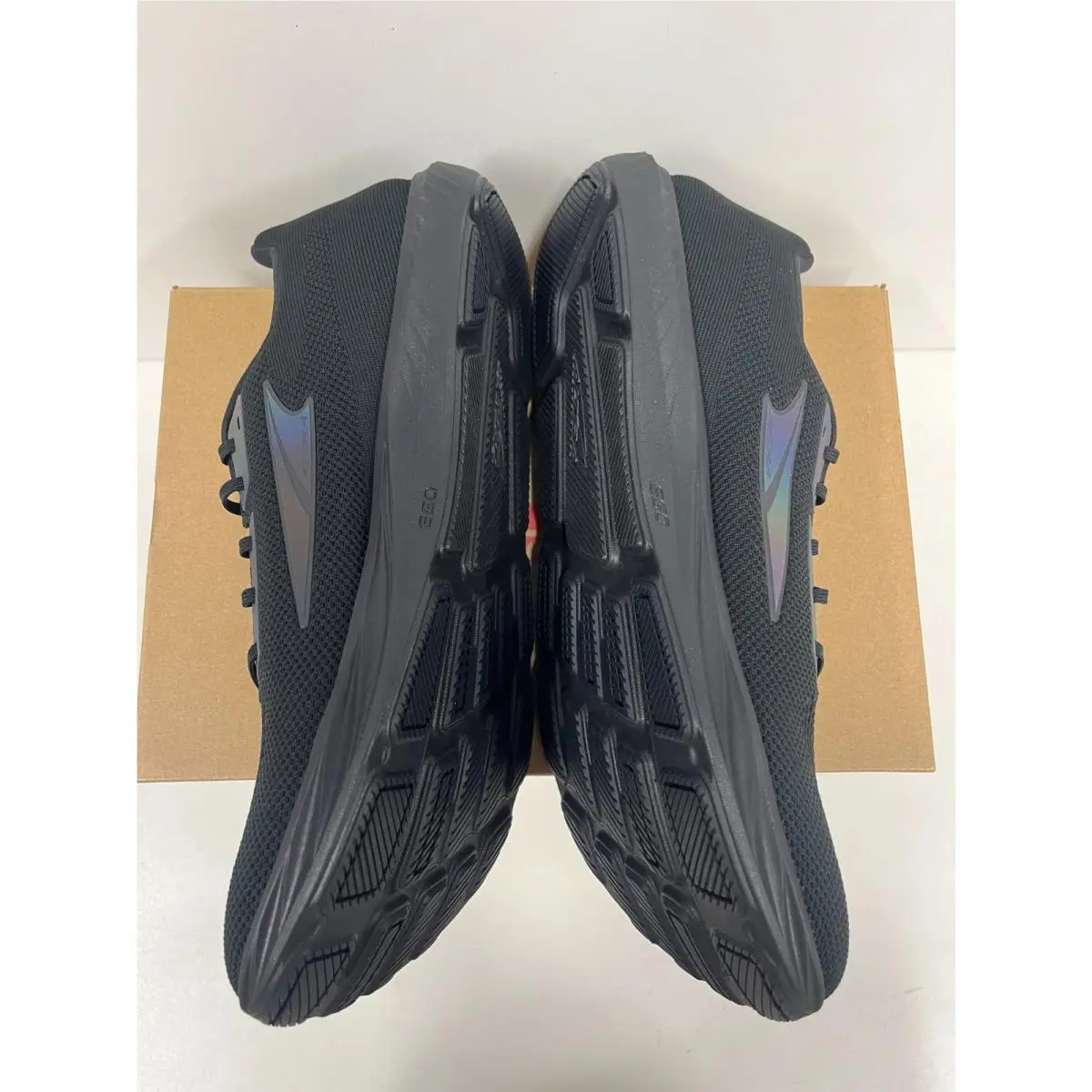 Altra shoes - Altra Escalante 4 - Escalante - Black/White (010) 17