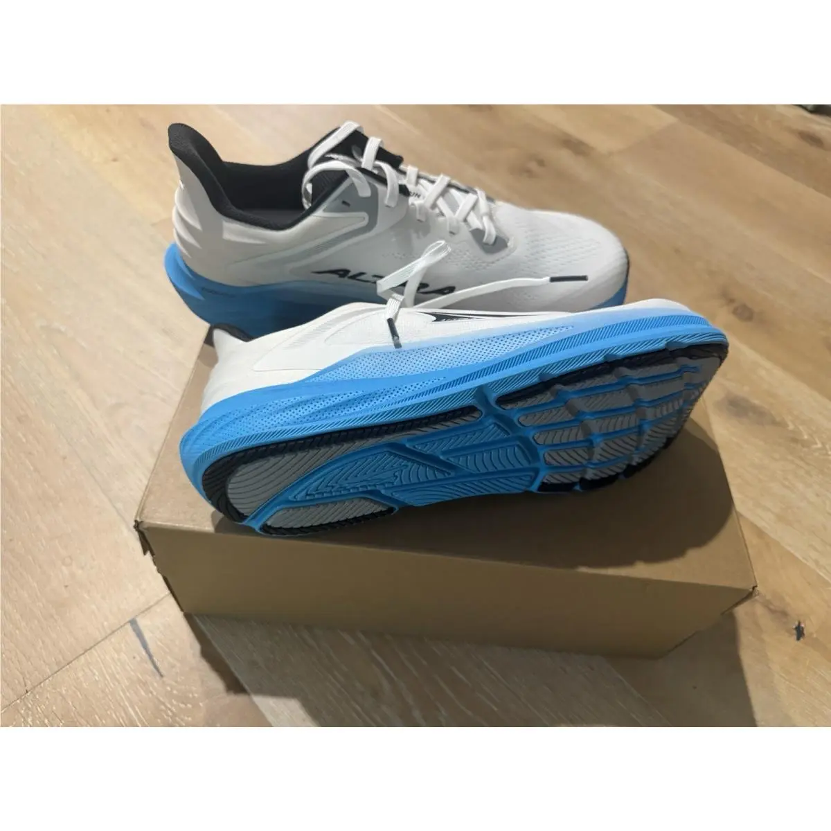 Altra shoes - Altra Torin - Torin - White 2