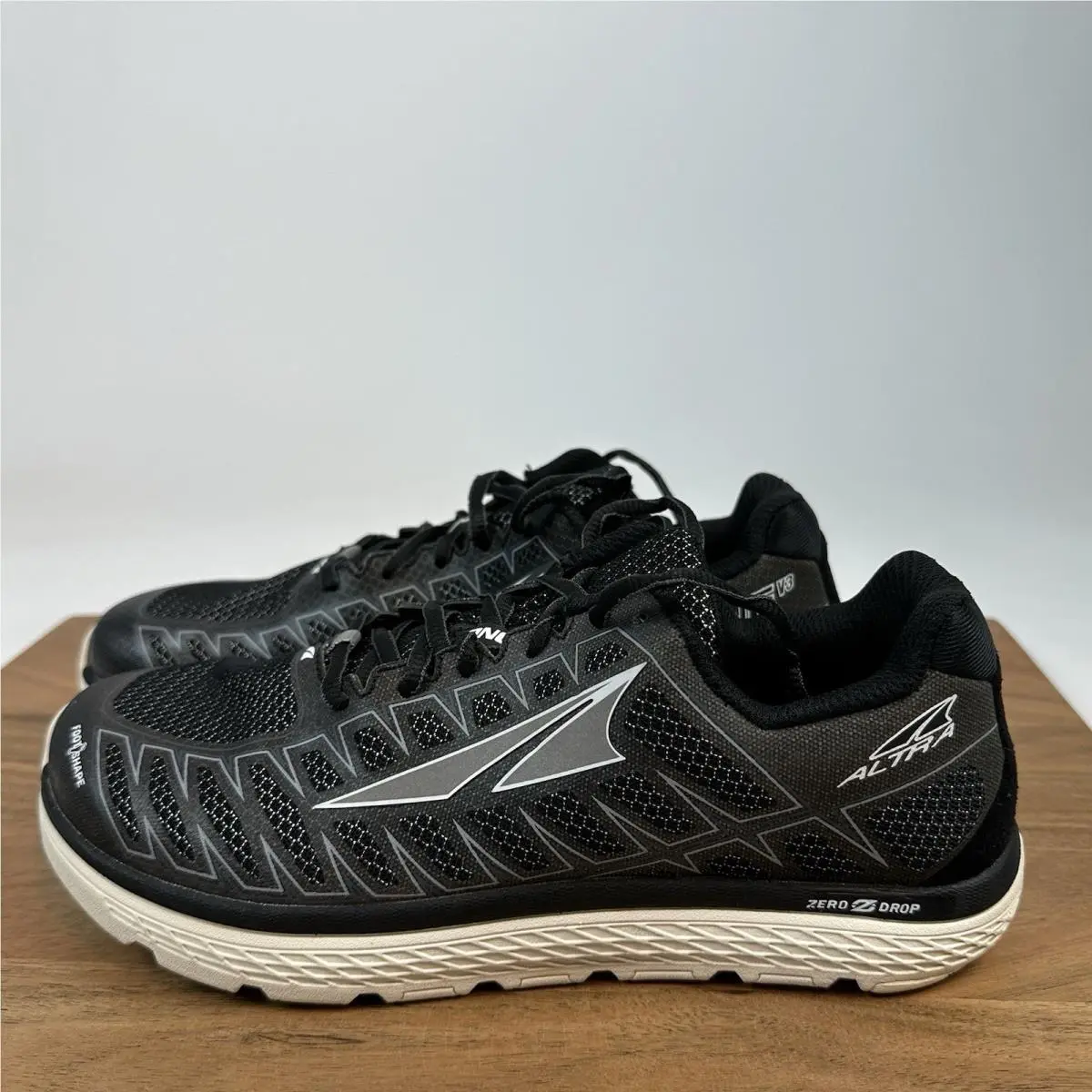 Altra shoes - Altra One - One - AFM1734F-4 - Black 0