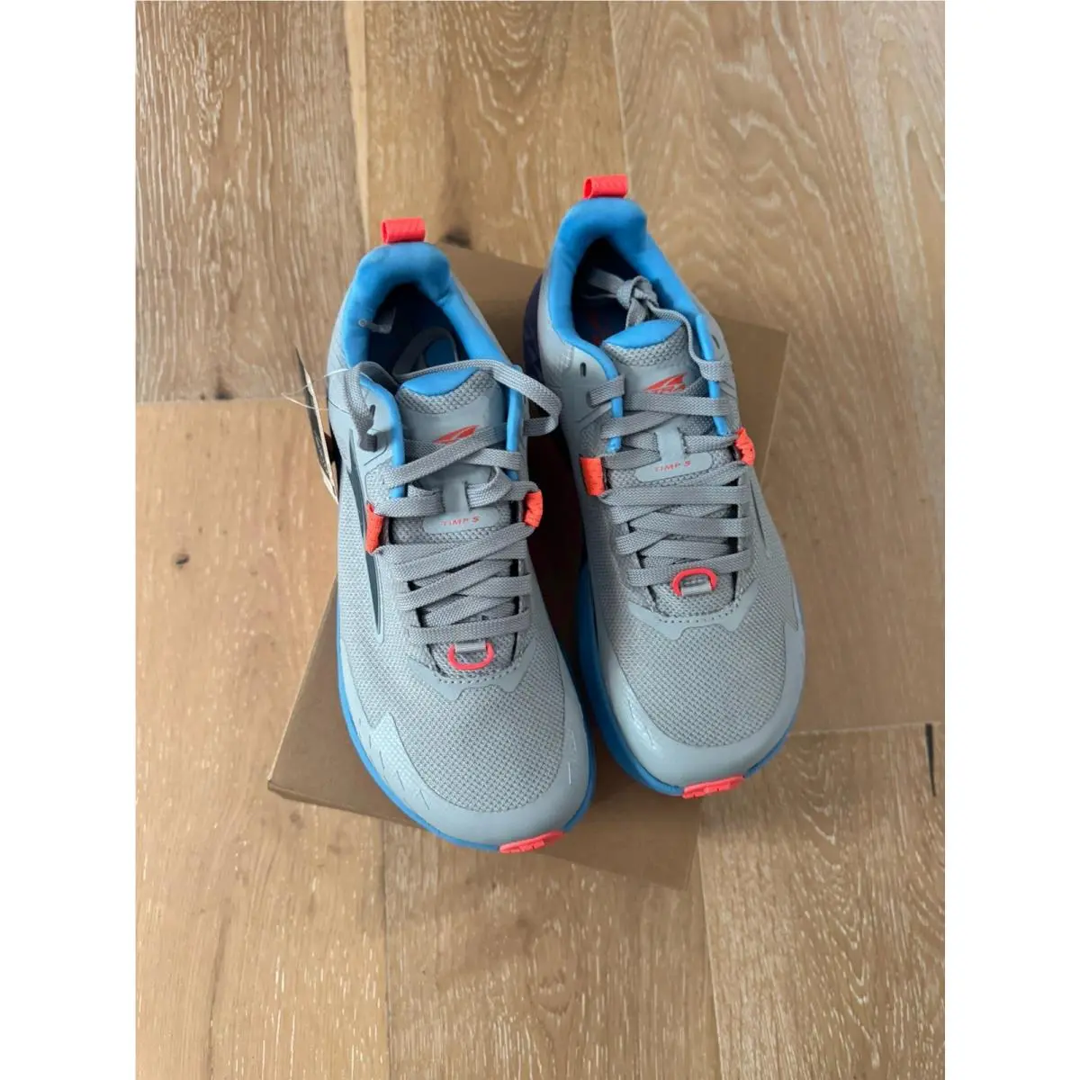 Altra Women`s Timp 5 Gtx Running Comfort Recovery Shoes Gray 9