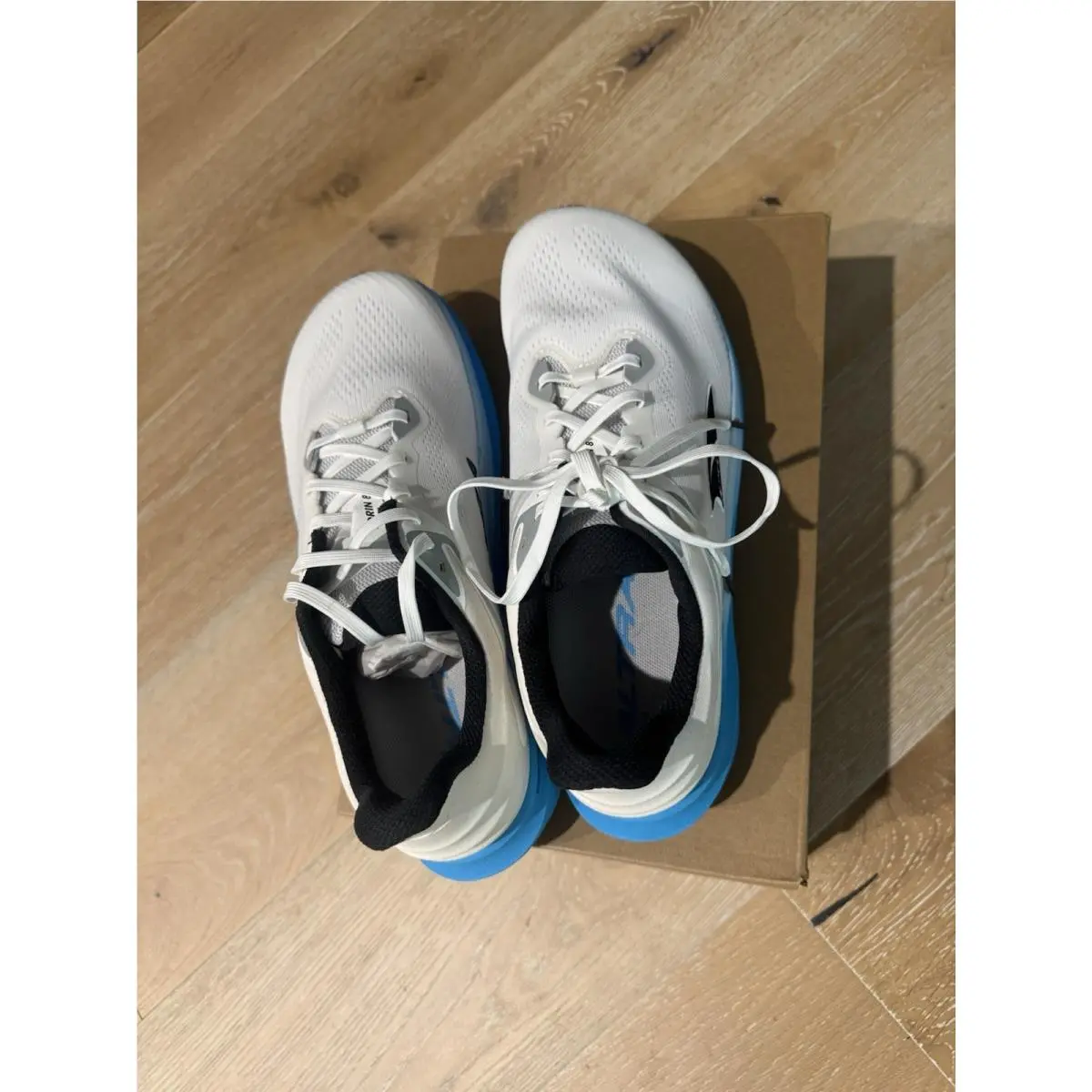 Altra shoes - Altra Torin - Torin - White 1