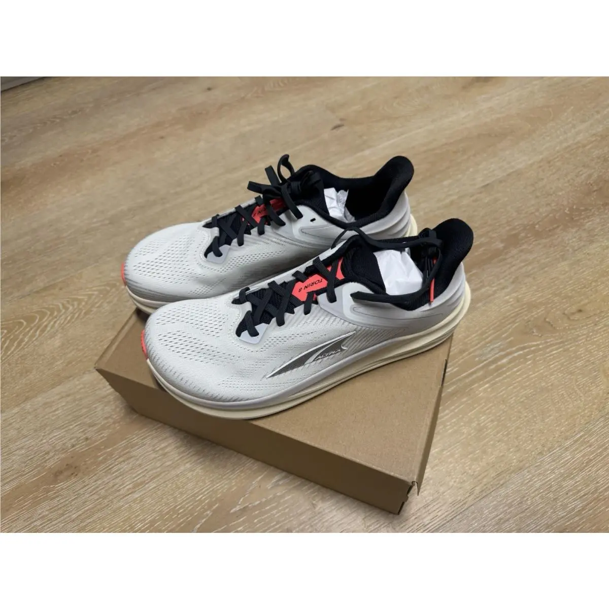 Altra Men`s Torin 8 Running Comfort Recovery Sho 11 US Light Gray