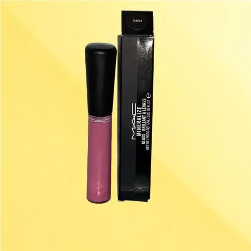 Mac Mineralize Glass Brillant Lip Gloss Tender 0.20 OZ Box