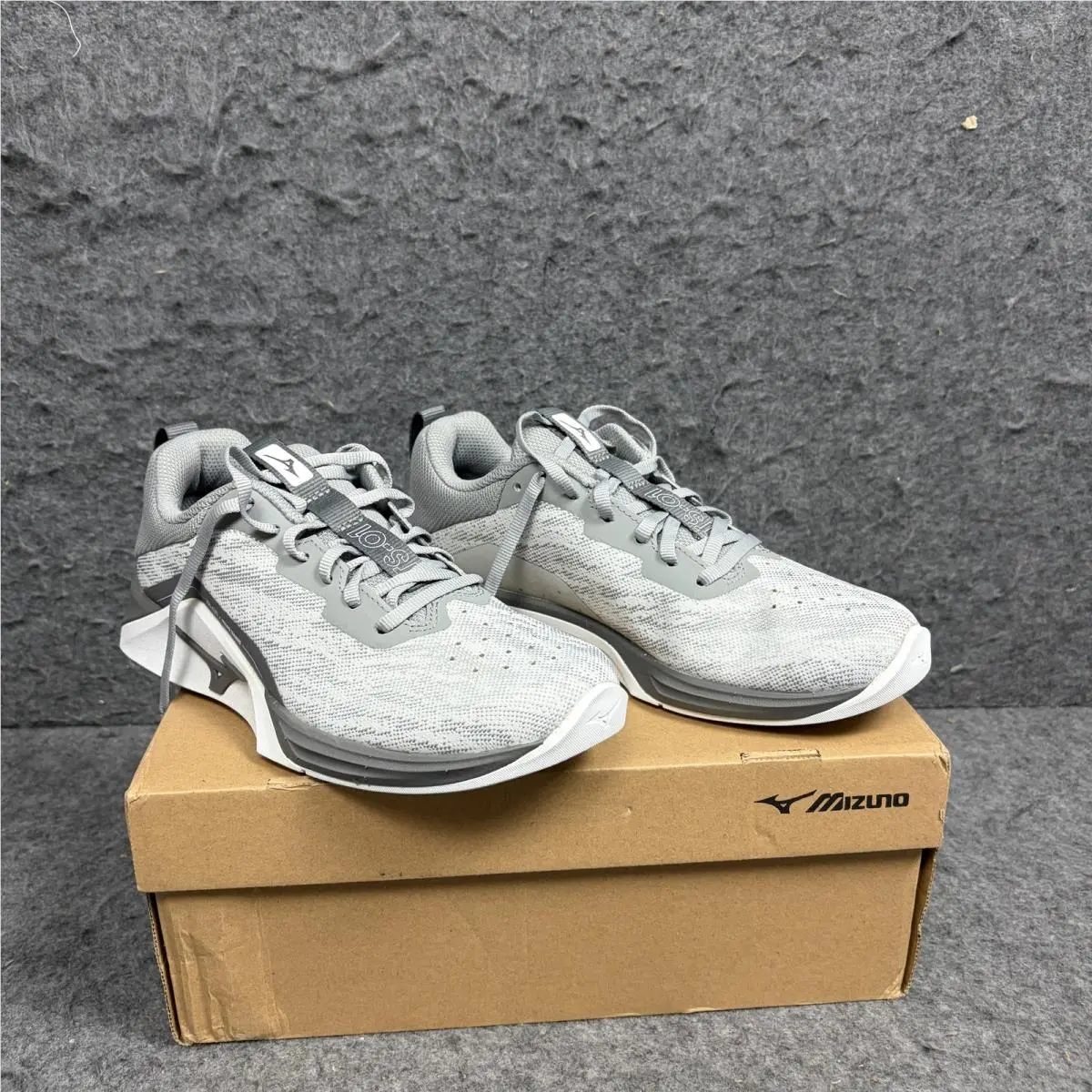 Mizuno Women`s TS-01 Cob Training Athletic Shoes Grey-white Size 8