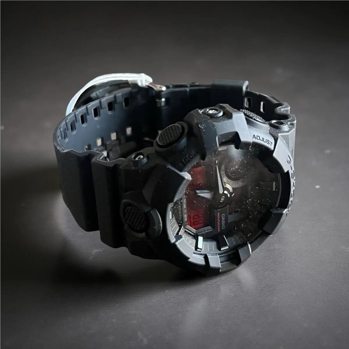 Casio G-shock GA-700BBR-1AER