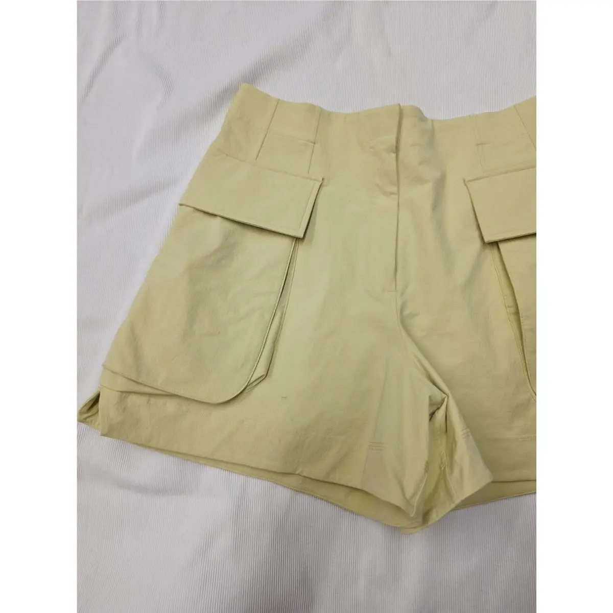 Lululemon clothing - Yellow 3