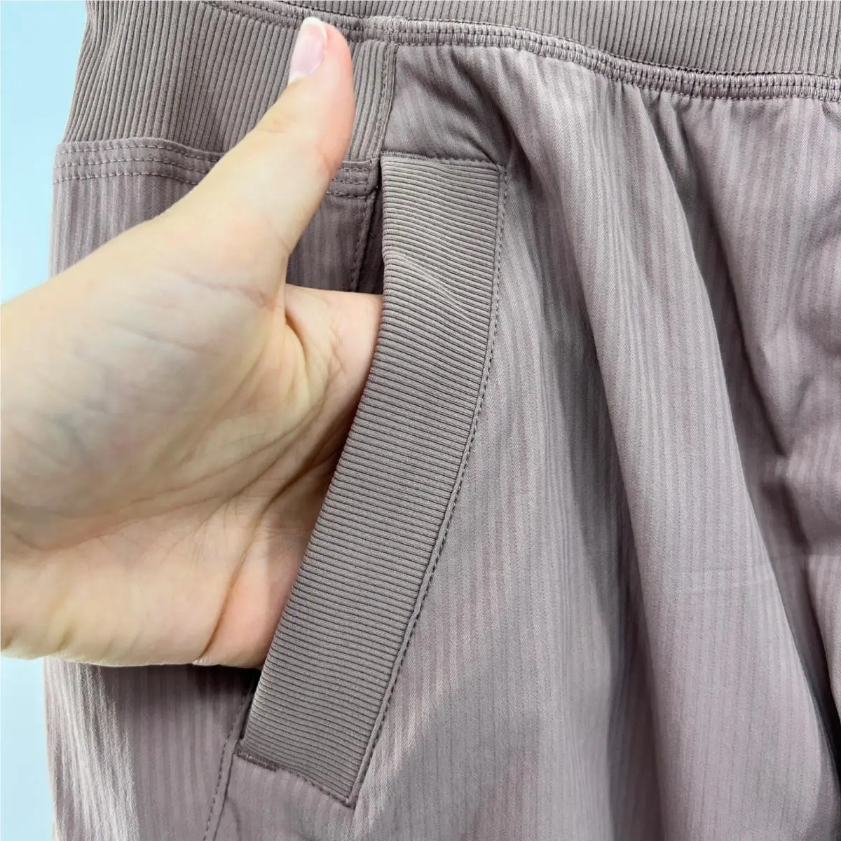 Lululemon clothing - Pink 1