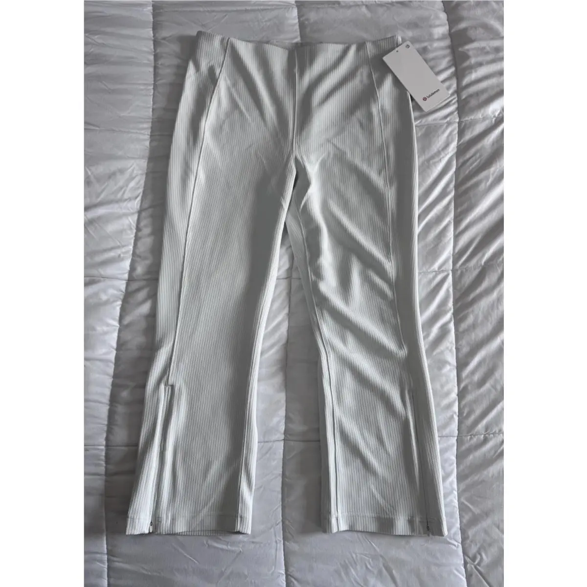 Lululemon Ribbed Softstreme Zip-leg High Rise Cropped Pant 25” Sz 10 Cream