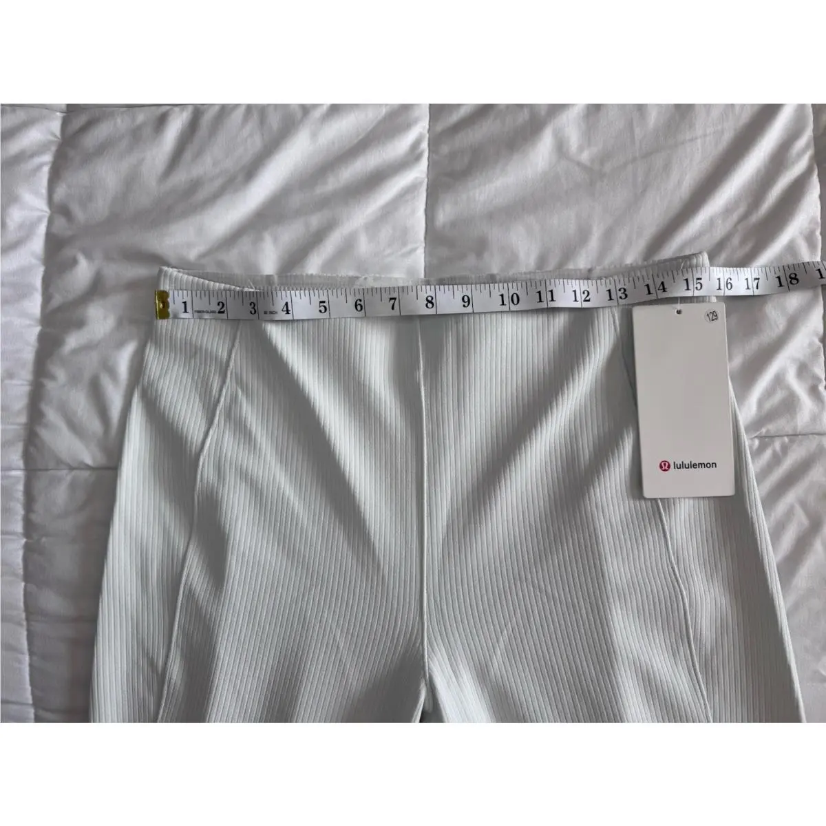 Lululemon clothing - Light Vapor 2