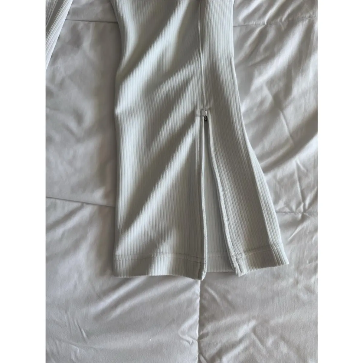 Lululemon clothing - Light Vapor 6