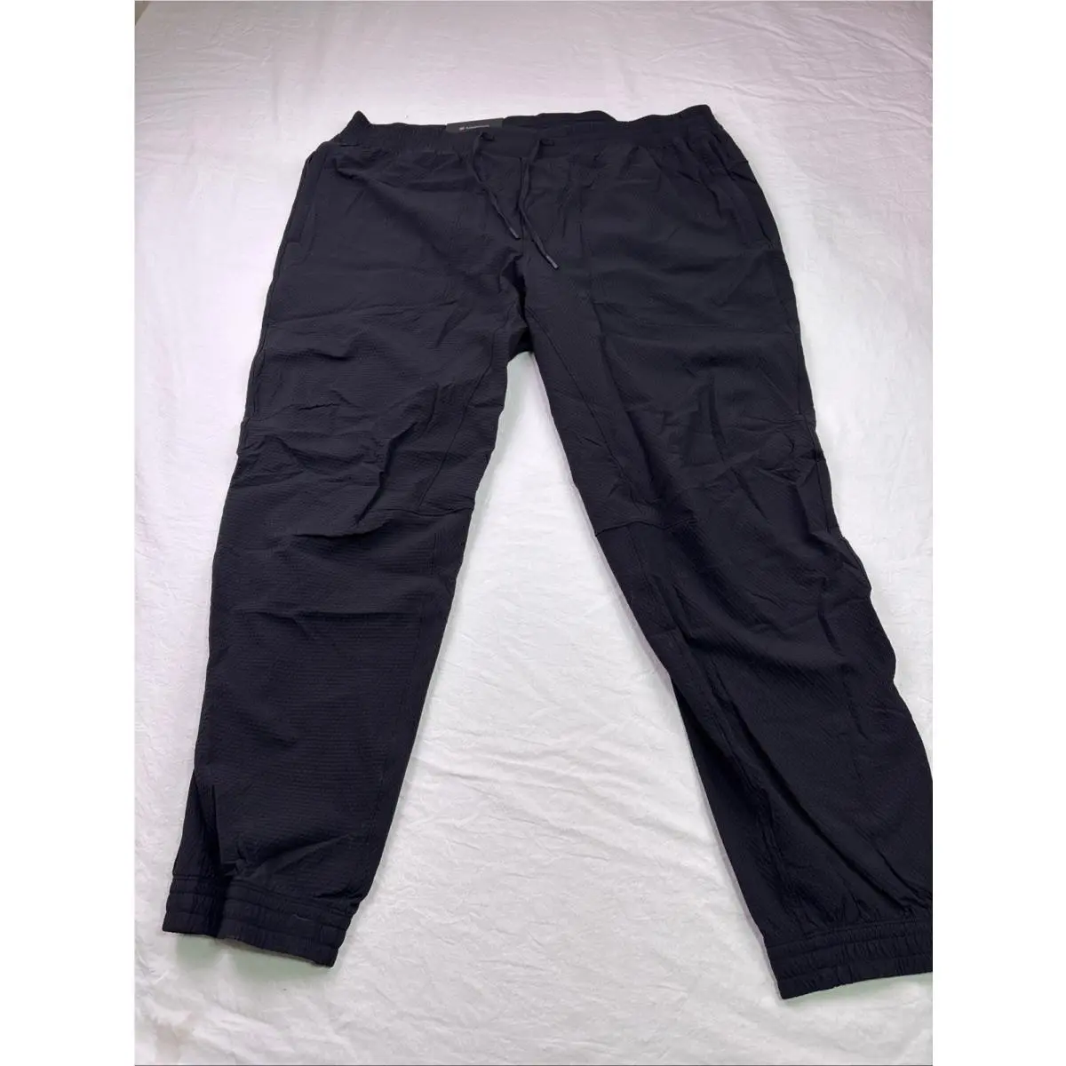 Lululemon clothing - License To Train Textured Jogger - LM5BFGS - Black 0