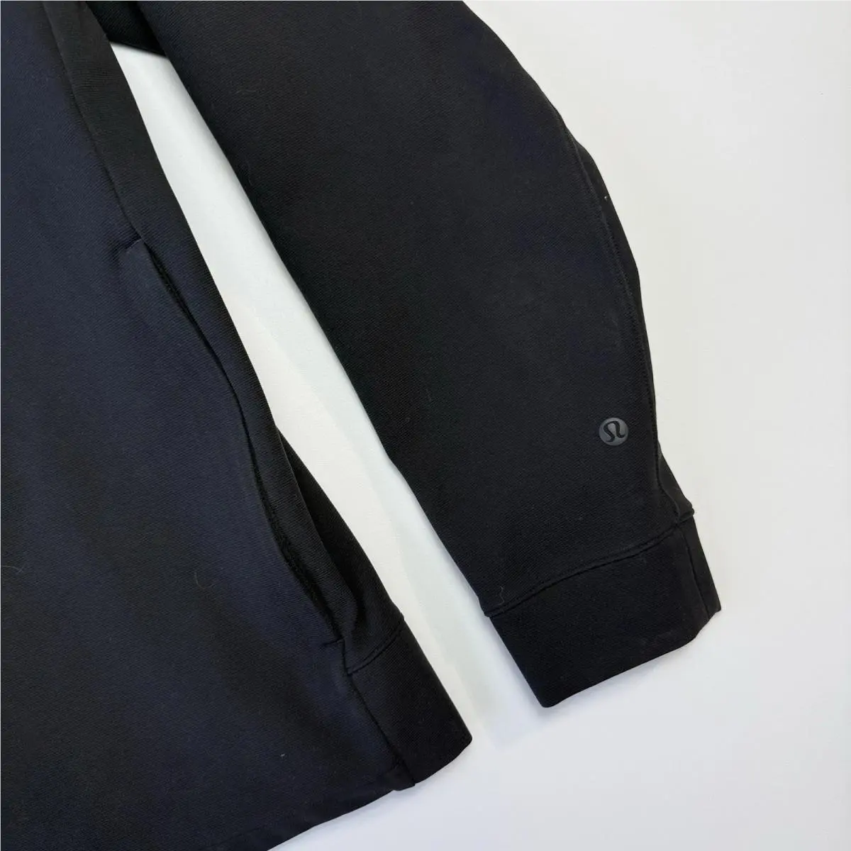 Lululemon clothing - Black 1