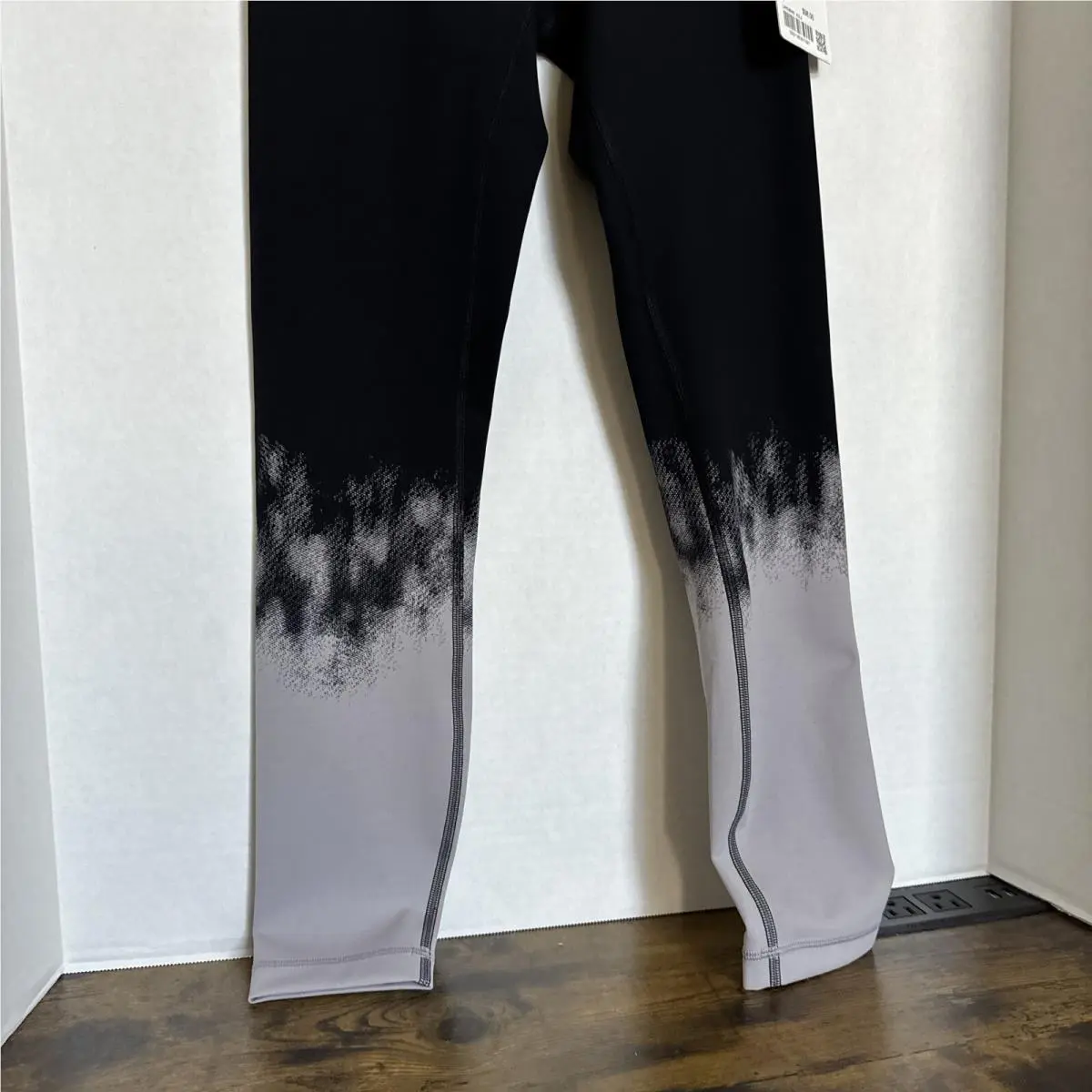 Lululemon clothing - 07532 - 07532 - Ascending Light Engineer Silverscreen Black 2