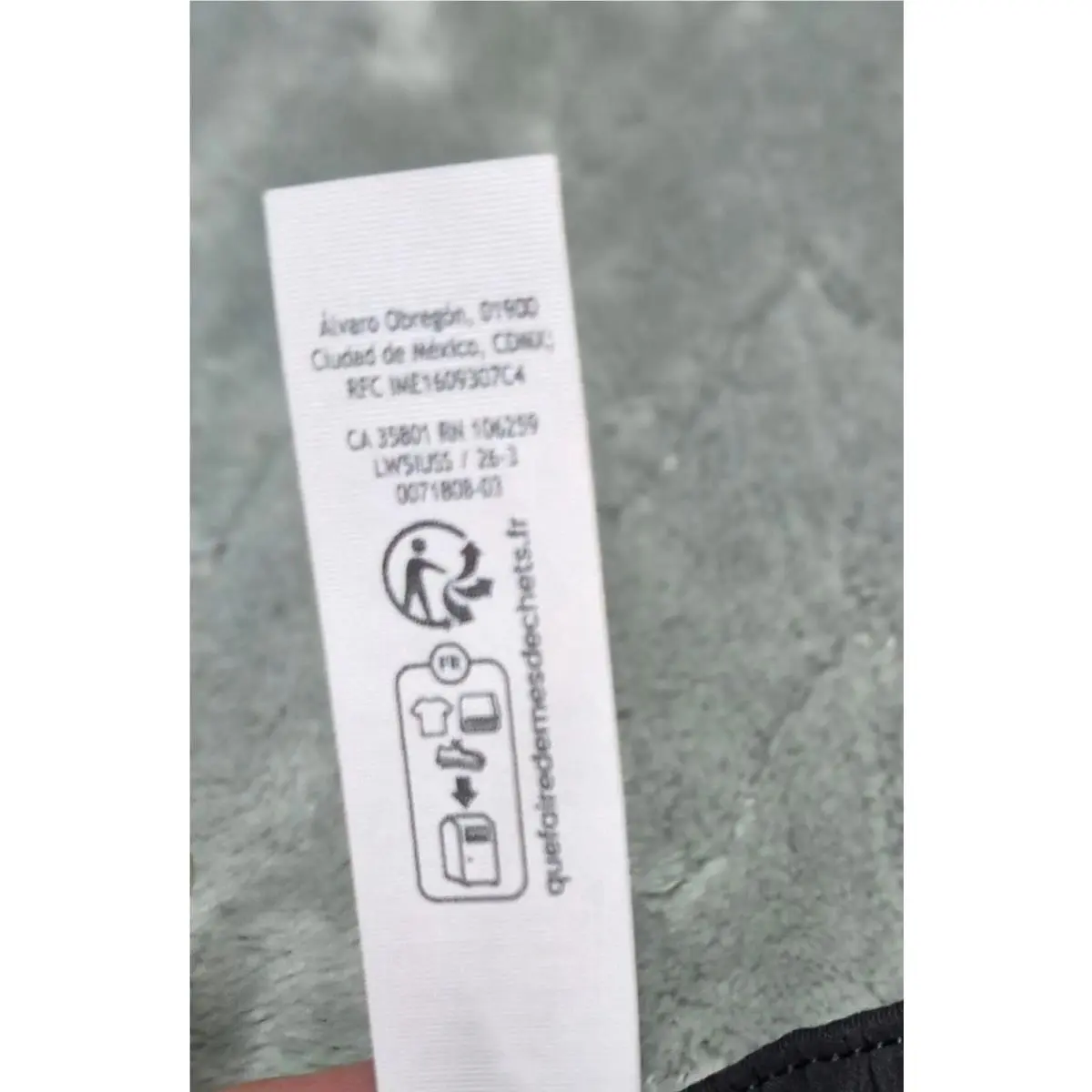 Lululemon clothing - Black 3