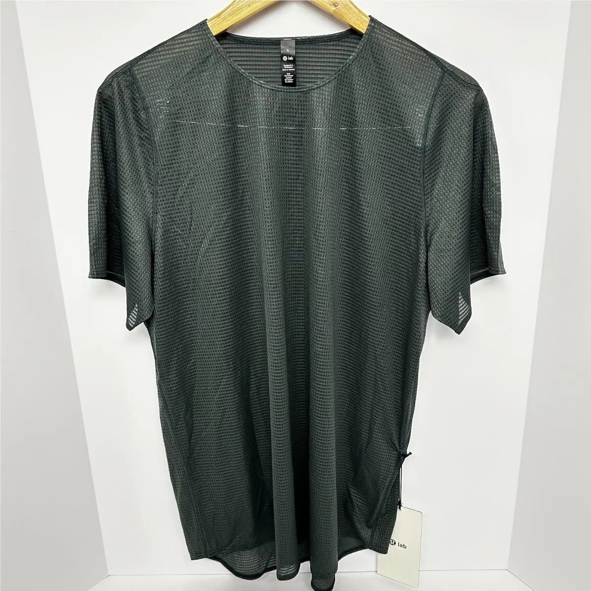 Lululemon Men Lab Grid Mesh Short Sleeve Graphic Dark Green Size Small