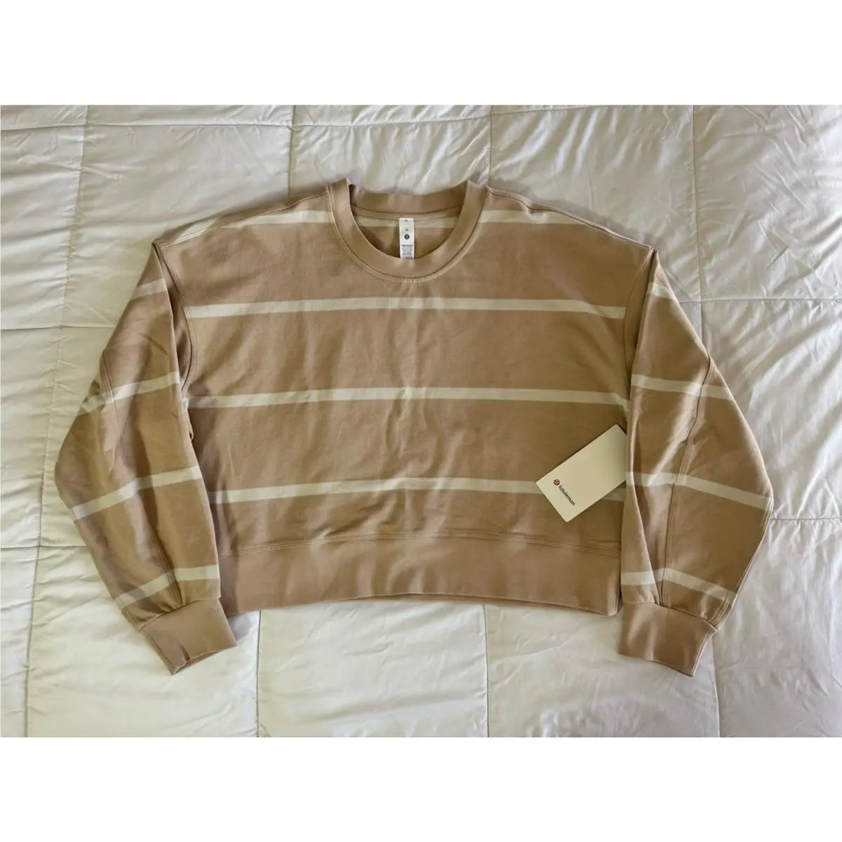 Lululemon clothing - Beige / White 1