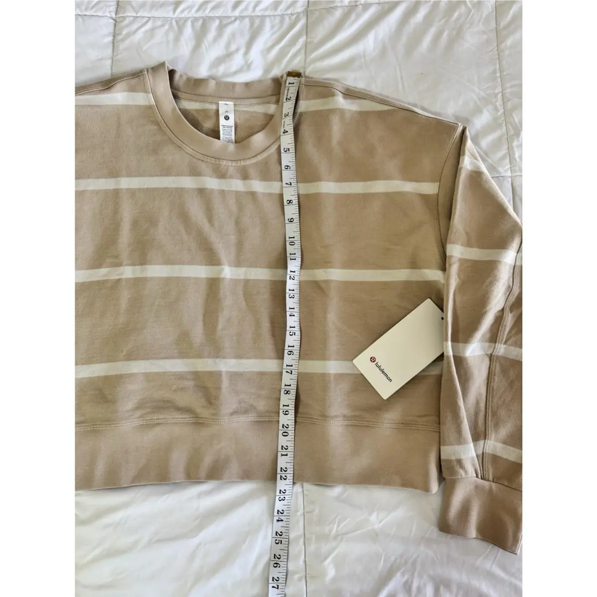 Lululemon clothing - Beige / White 3